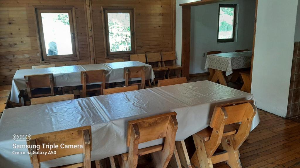 Restaurace v ubytování Etno selo ŠTAVNA