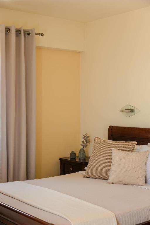 Belle View Hotel - Sea View & Sunset - Standard Triple Room With Sea View