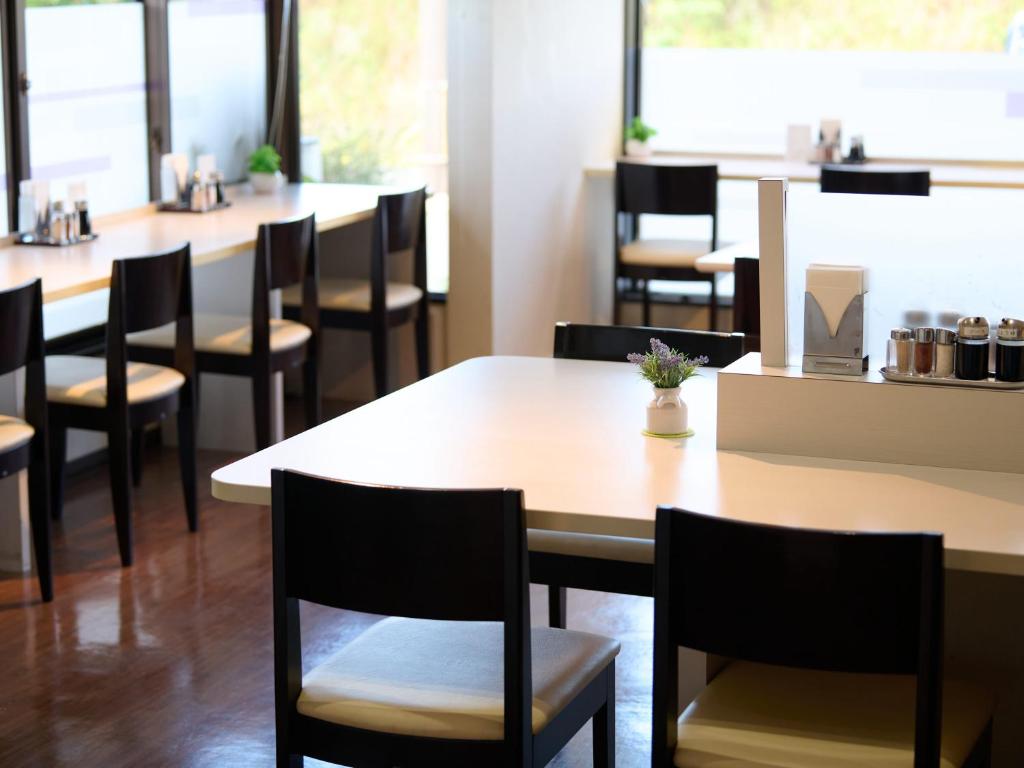 Restaurace v ubytování Business Hotel Okadaya Bayside