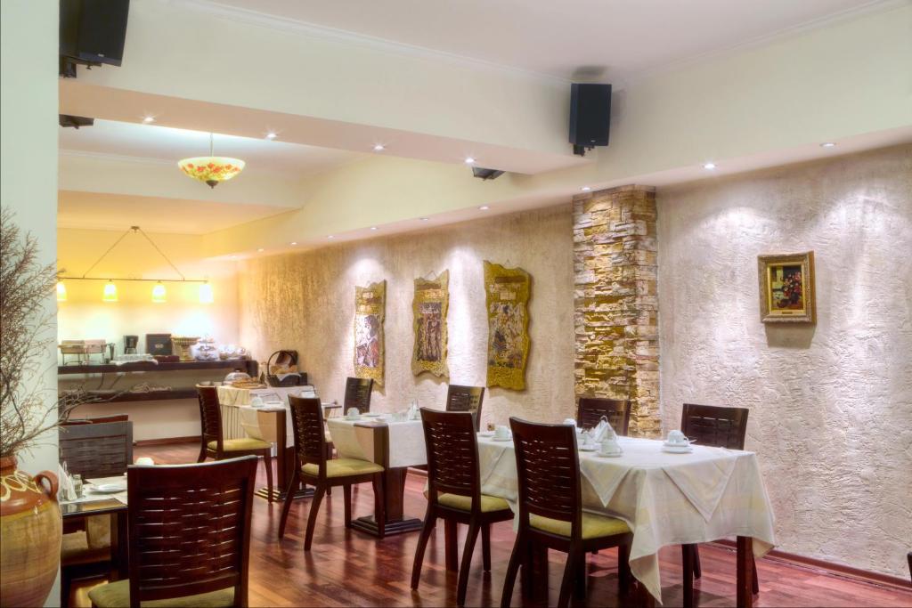 Nicola Hotel - Resim 8