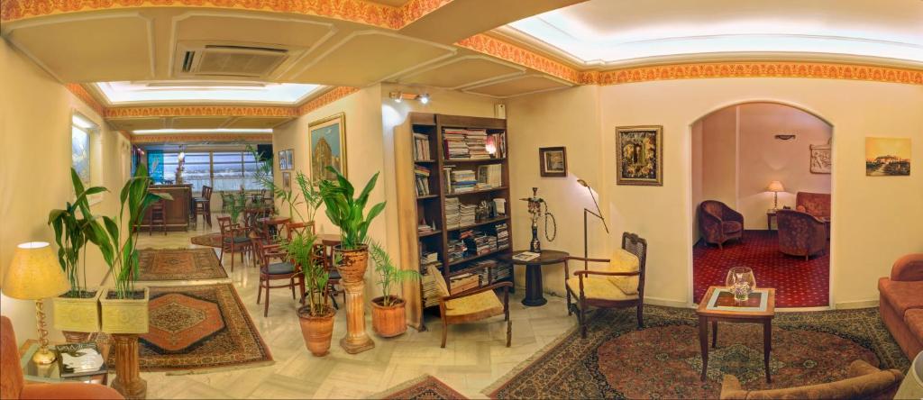 Nicola Hotel - Resim 11