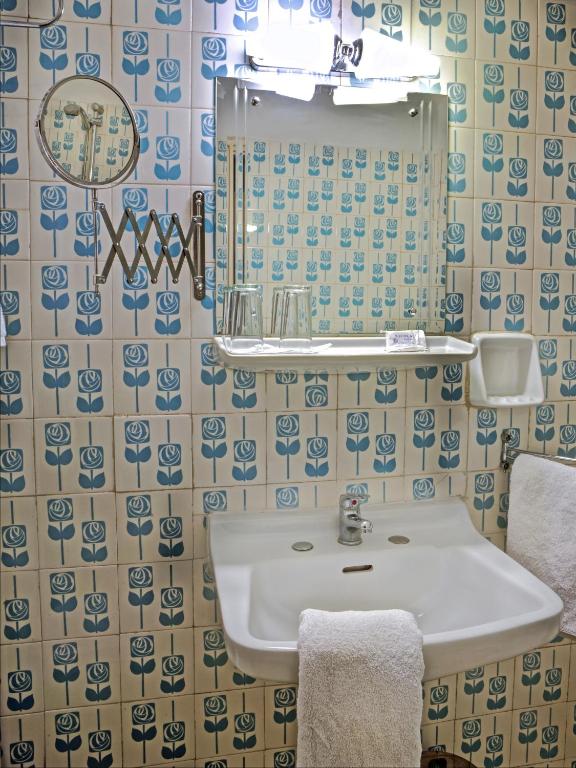 Nicola Hotel - Resim 7