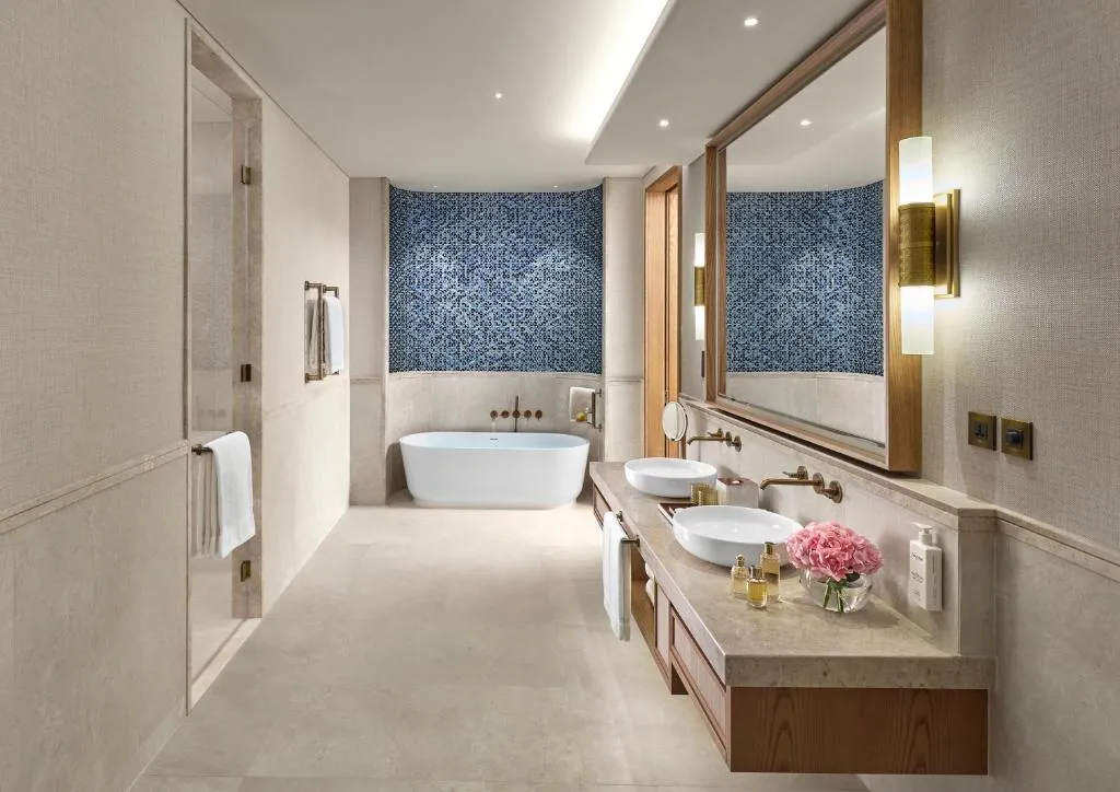 Junior Sea View Suite