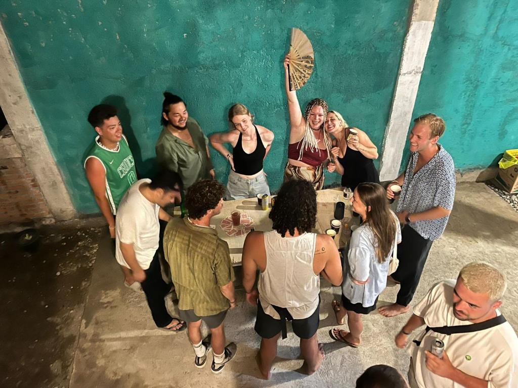 Ospiti di Tata Surf Hostel