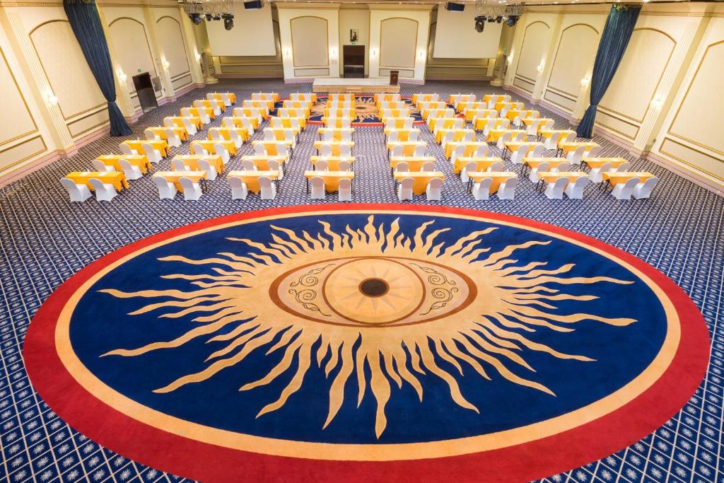 Οι επιχειρηματικές εγκαταστάσεις ή/και οι αίθουσες συνεδριάσεων στο Holiday Inn Riyadh Al Qasr by IHG