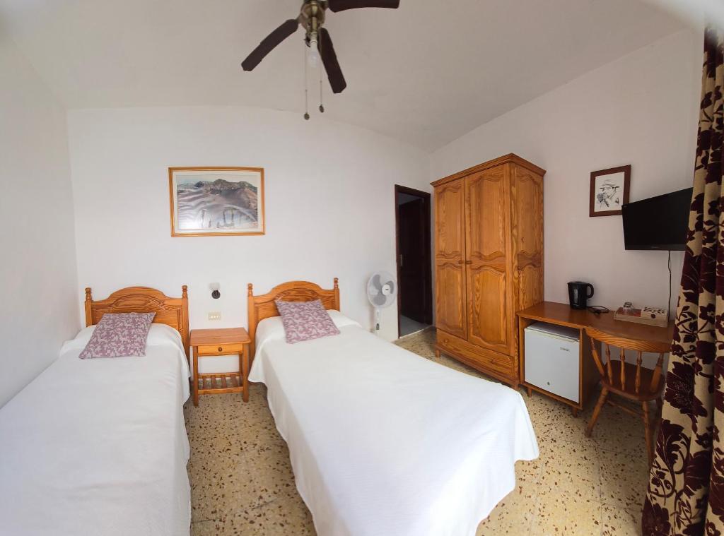Pensión Los Volcanes - Budget Twin Room