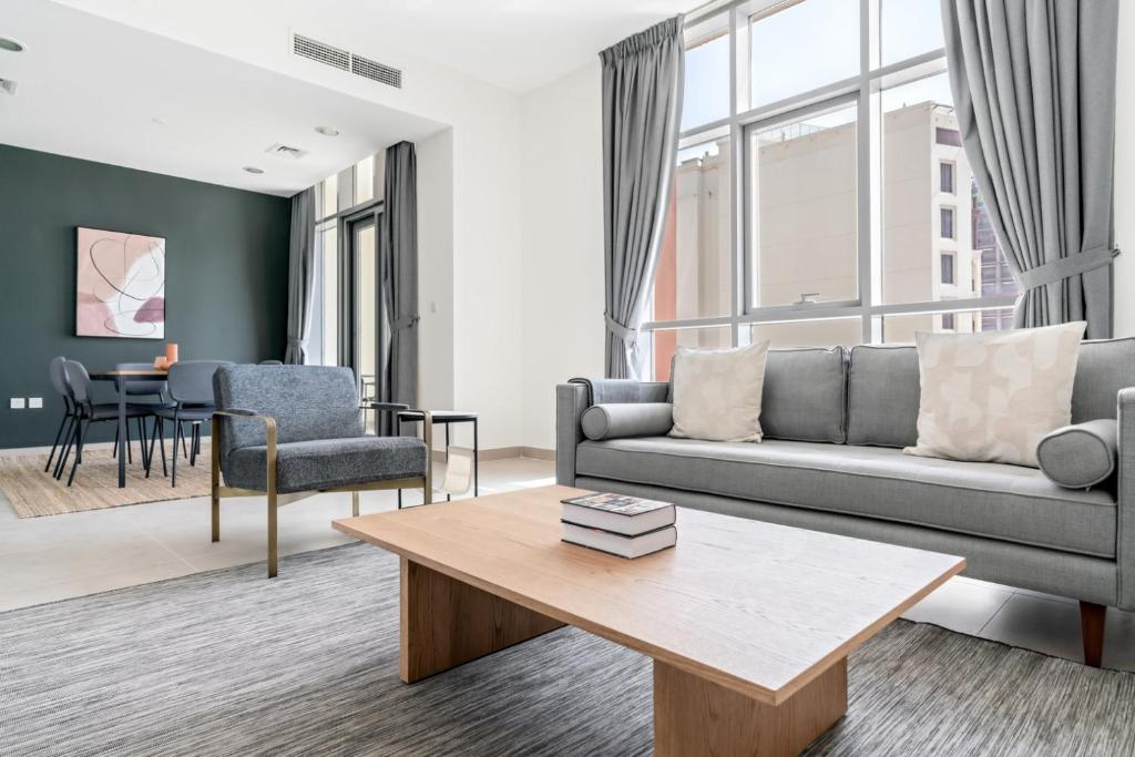 Blue Ground Riyadh Blueground Wharf Tower 4 Elevator Pool DXB-1028, Dubai (preços ...