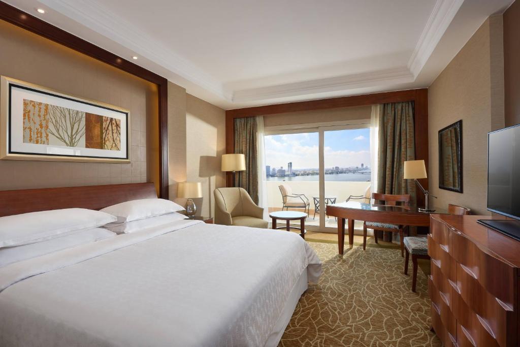 TV a/nebo společenská místnost v ubytování Sheraton Cairo Hotel & Casino