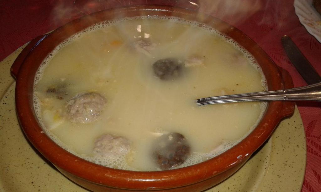 Jídlo v hotelu nebo okolí