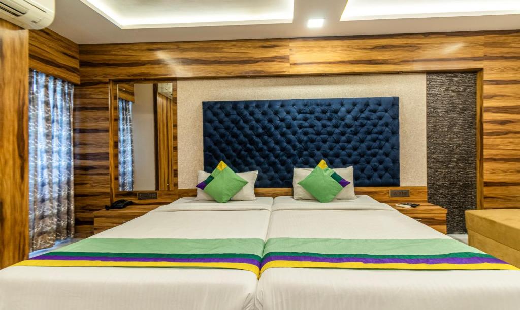 Postel nebo postele na pokoji v ubytování Hotel Orion Crystal