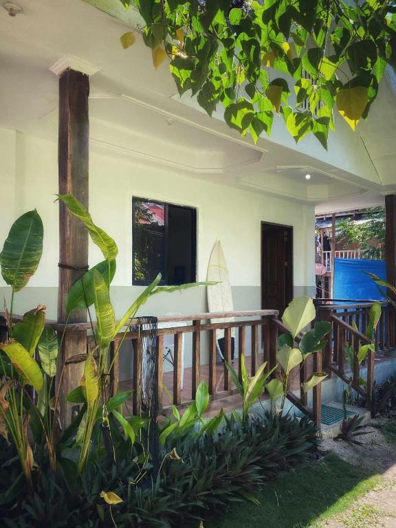 Zahrada ubytování TOBY HOUSE SiARGAO