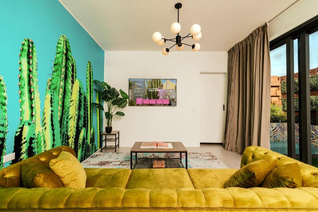 Posezení v ubytování Privada Stays - Lofts with Private Pool and Oasis, near Eagle Beach