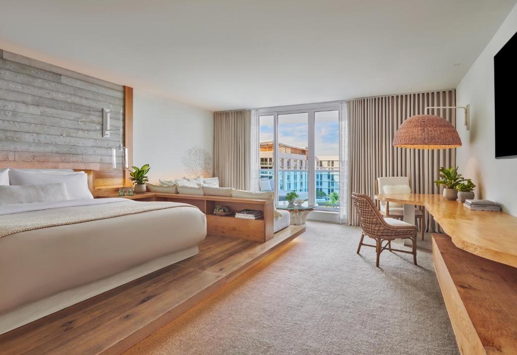 Ein Bett oder Betten in einem Zimmer der Unterkunft 1 Hotel South Beach