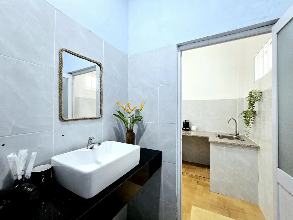 Phòng tắm tại Lac House Mui Ne