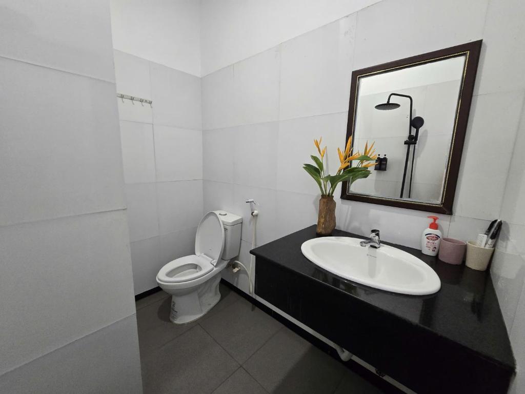 Phòng tắm tại Lac House Mui Ne