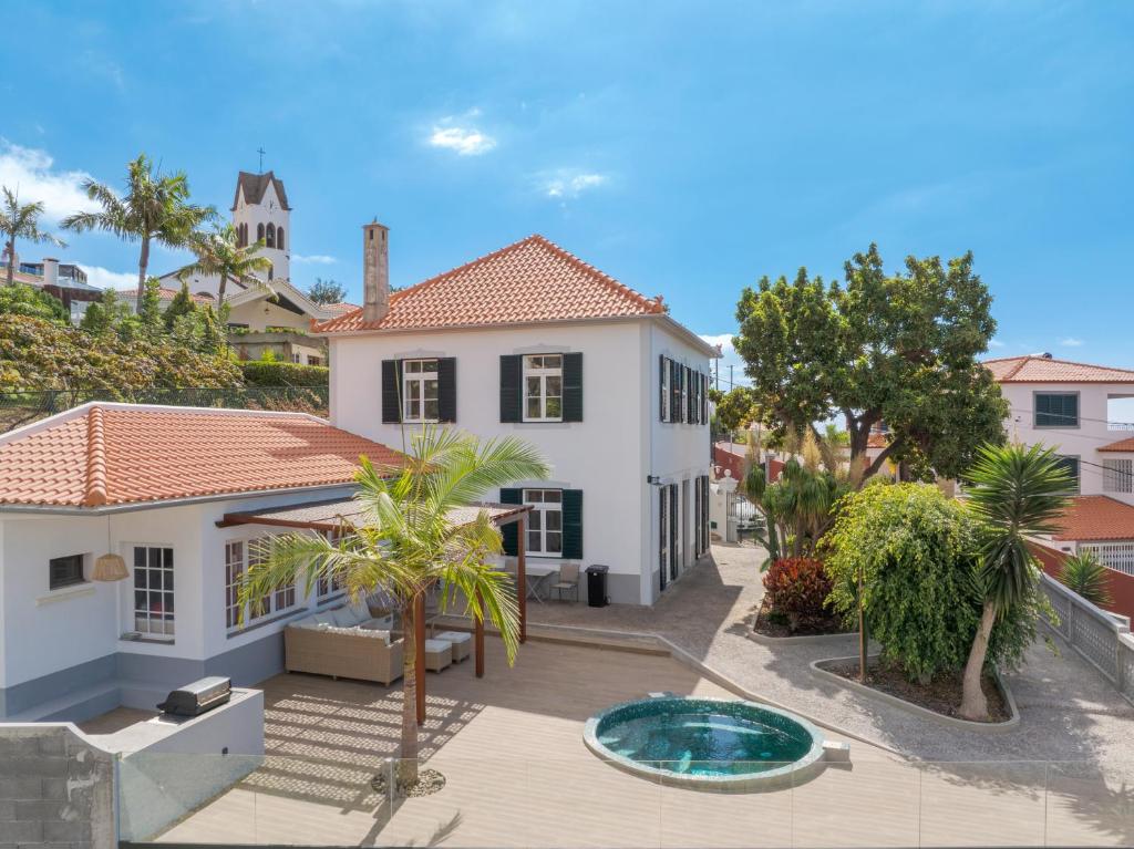 Casa Trollis by Holiday Rental Madeira