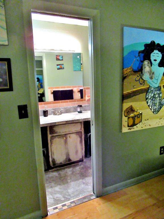 Eric and Nancy's Boutique Bed and Breakfast photo