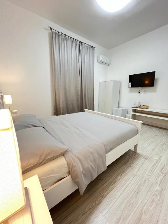 The house Of Brindisi - 2