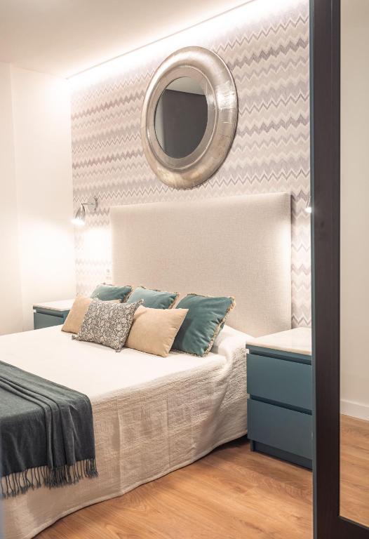 Postel nebo postele na pokoji v ubytování Alisé Apartments Tetuán, by Homing U