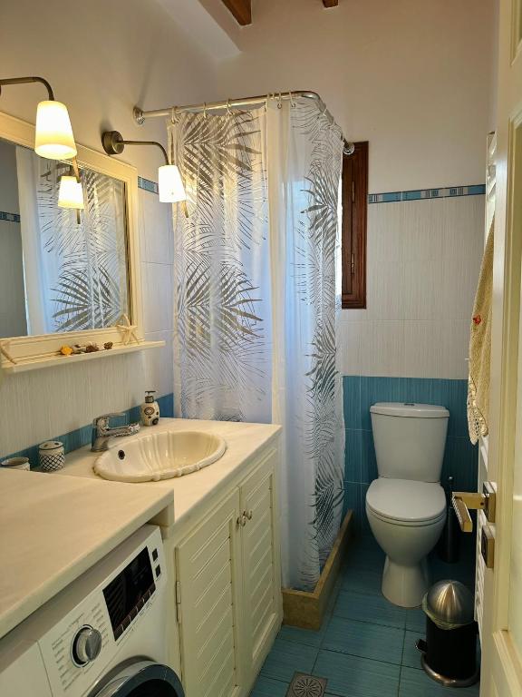 A bathroom at Thea House Patmos