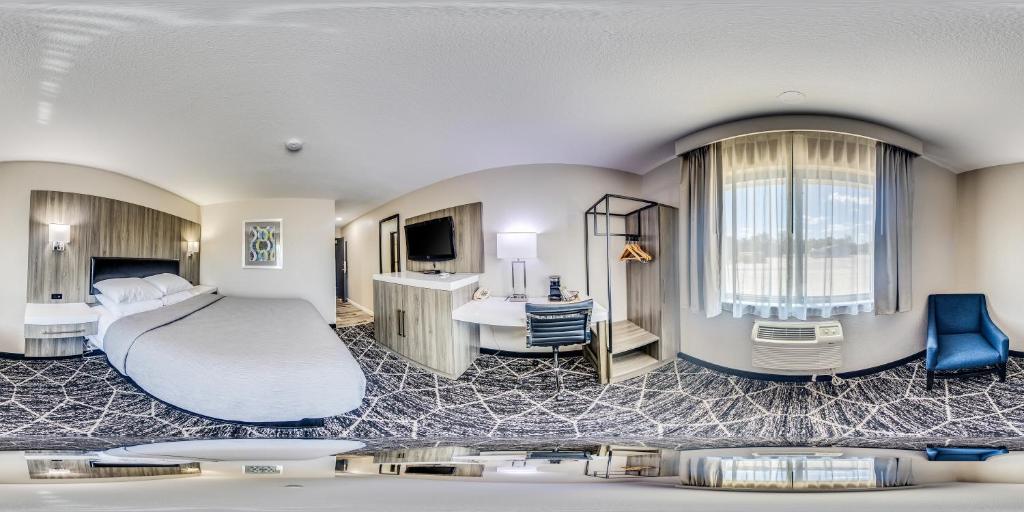 Quality Inn Oskaloosa - Queen Room - Non-Smoking