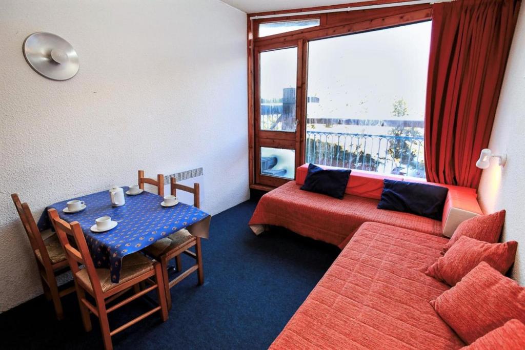 Photo de la galerie de l'établissement Résidence Belles Challes - Studio 4 personnes pied des pistes MAE-6464, à Arc 1800