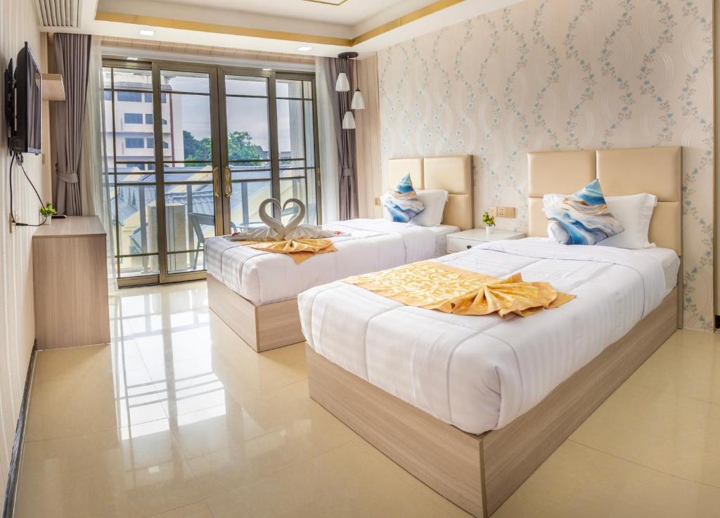 Mermaid Beach Resort - Superior Twin Room