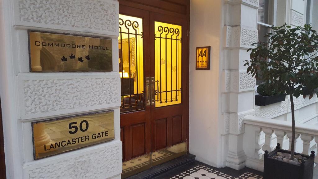 Commodore Hotel - Resim 40