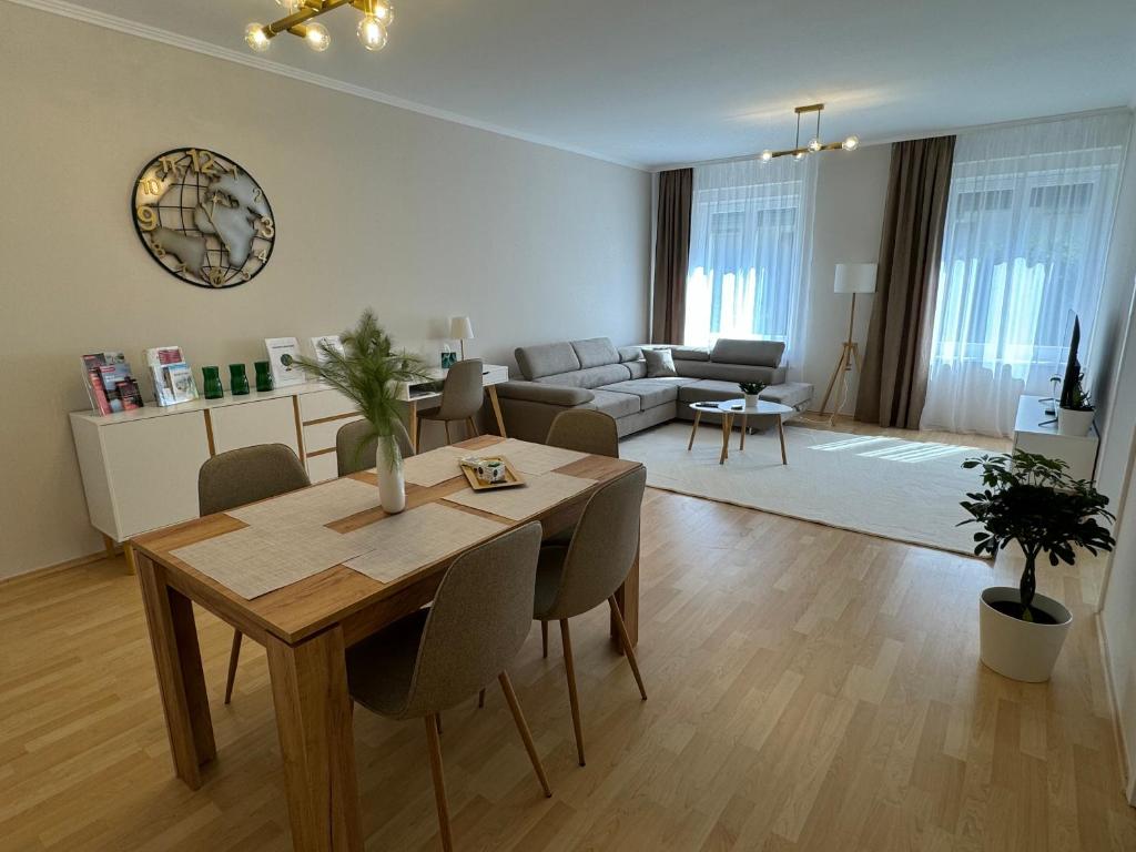 Európa Apartman 5600 Békéscsaba, 3 Munkácsy utca kép - 1