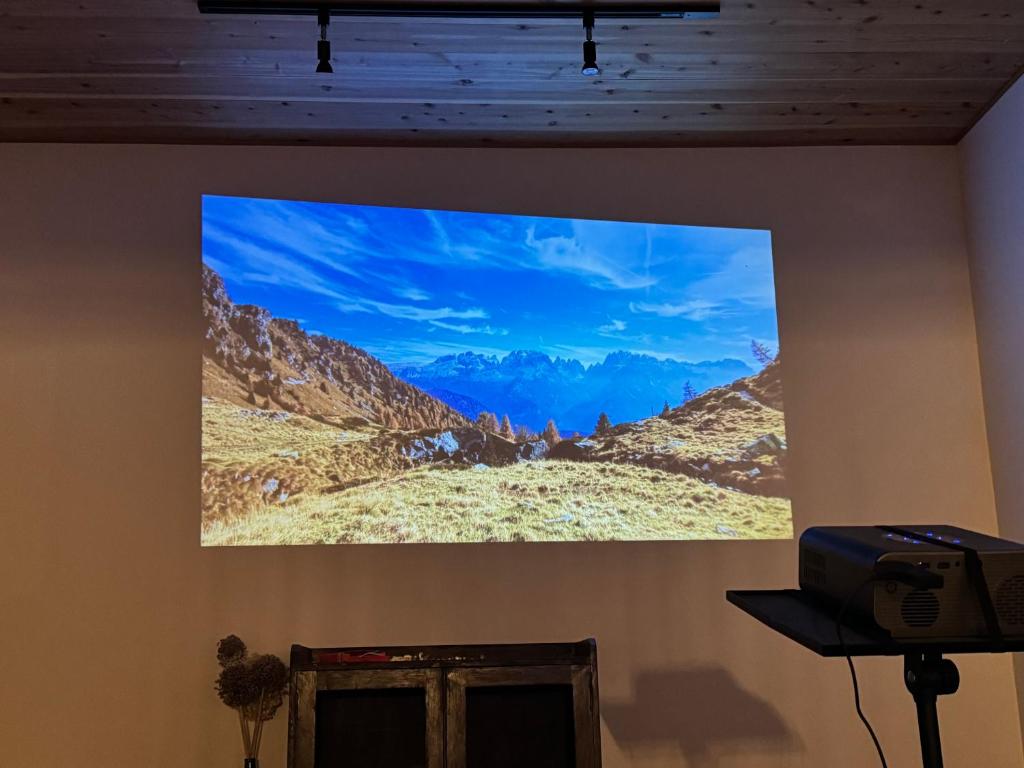TV a/nebo společenská místnost v ubytování プラベート薪サウナ付 1日1組限定ease1高山村
