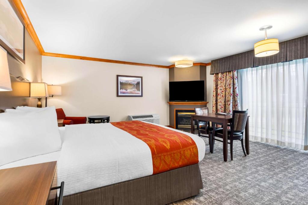 Best Western Rocky Mountain Lodge - Suite King Con Balcón