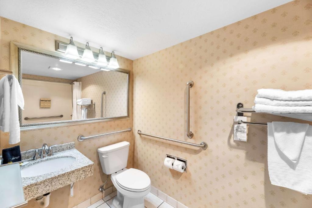 Best Western Plus Abbey Inn - 带浴缸的王室 - 残疾人/不吸烟