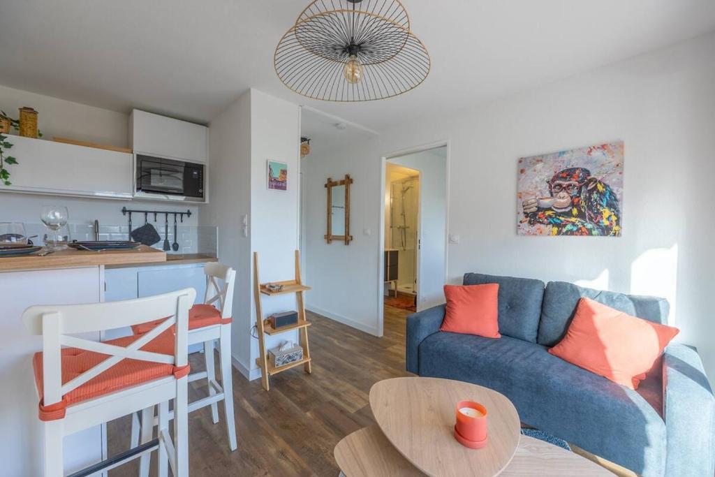 Η κουζίνα ή μικρή κουζίνα στο Le 406, T2 avec balcon & parking à 70m de la mer