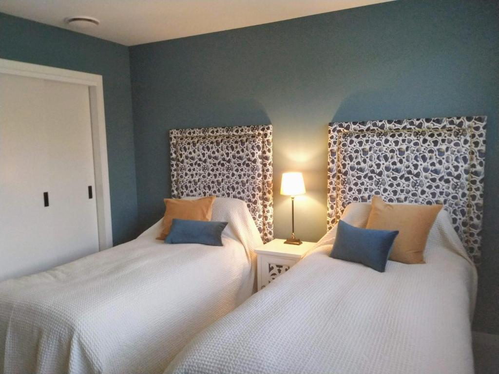 Riverside Retreat Entire home - Resim 6