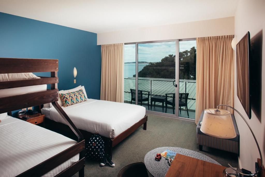 Postel nebo postele na pokoji v ubytování Port Lincoln Hotel
