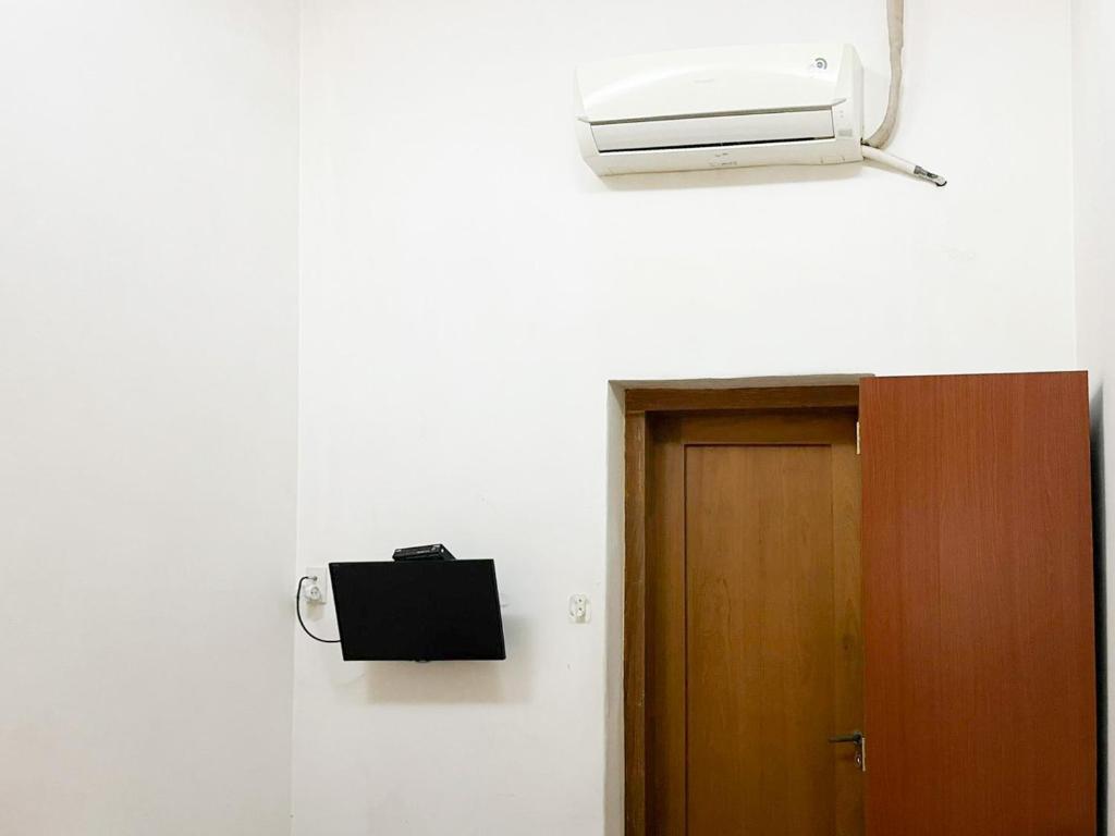 RedDoorz Syariah Near Alun-Alun Tulungagung - Chambre Double Standard