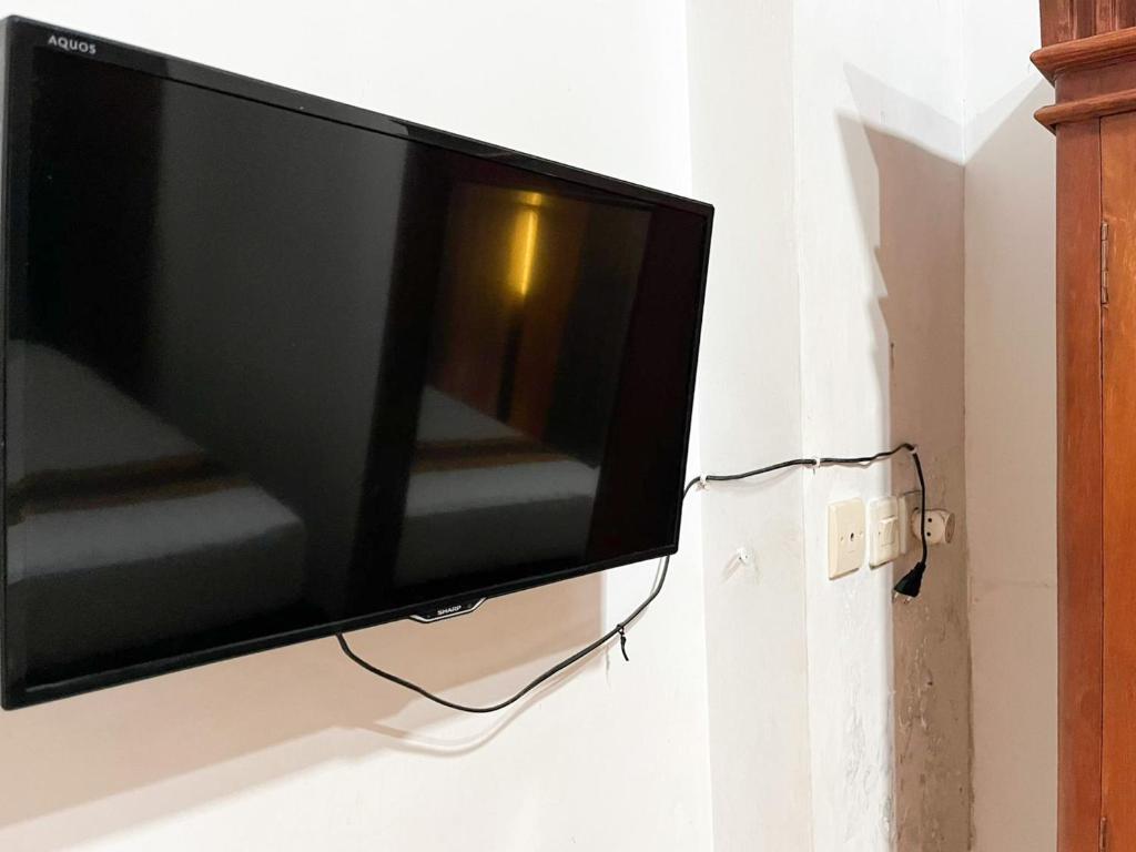 RedDoorz Syariah Near Alun-Alun Tulungagung - Chambre Double De Luxe