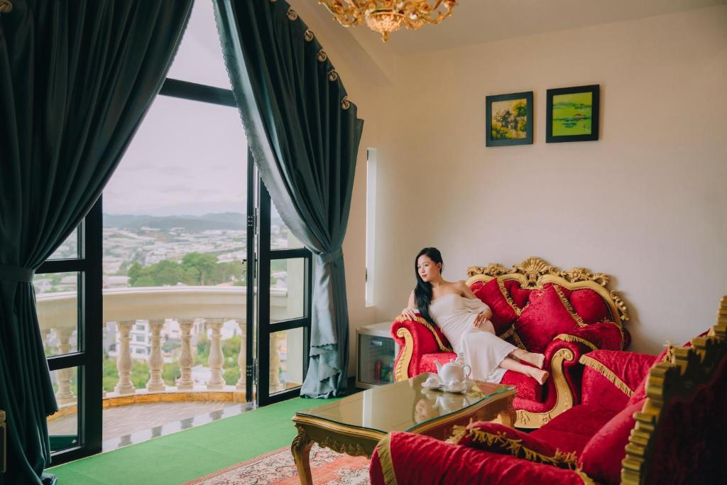 Posezení v ubytování Dallas Hotel Dalat