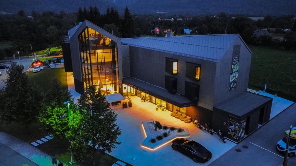 Budova, kde se hotel nachází