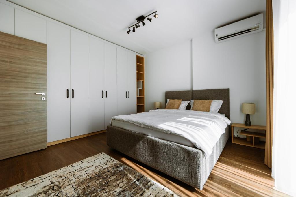 Bucharest Unirii Square Luxury Apartment SOHO Piata Unirii - Two-Bedroom Apartment