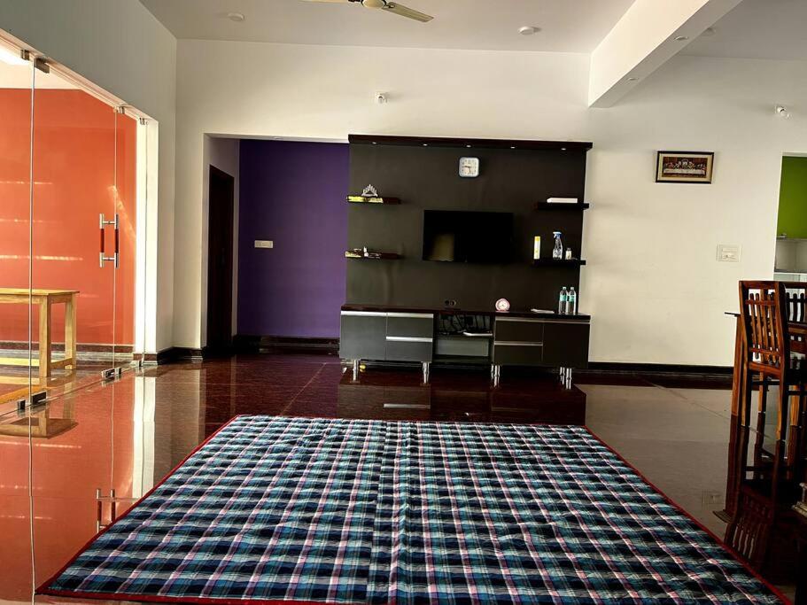 Postel nebo postele na pokoji v ubytování Entire Private Luxury Resort in Wayanad - Cinnamon Villa Wayanad