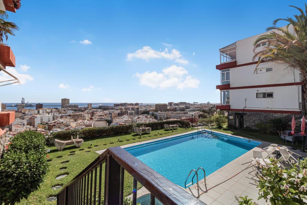 Hồ bơi trong/gần Urban Elegance View Suite Pool