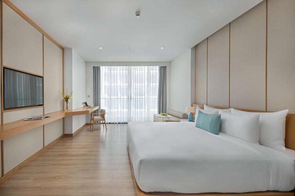 Special Offer - Premier Double Room Partial Sea View with Balcony