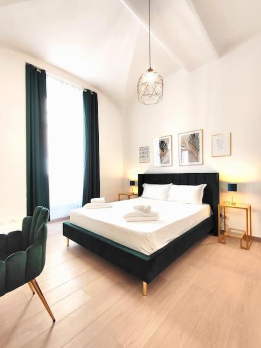 The Gold Apartment