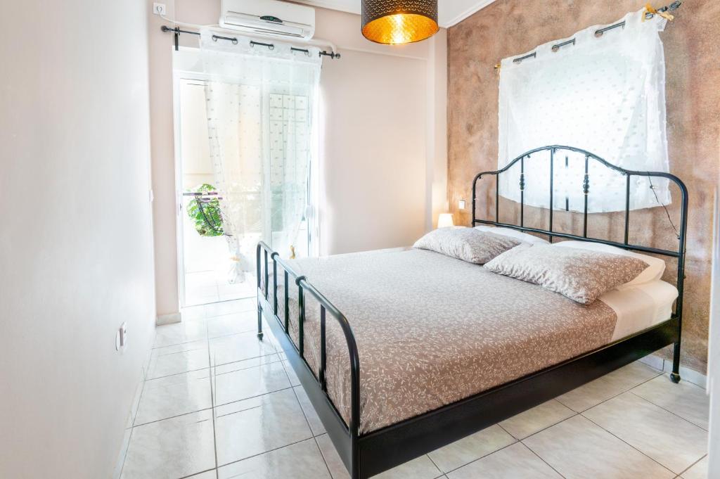 Riviera Retreat Relaxing Vacation Apartment by the Sea in Voula