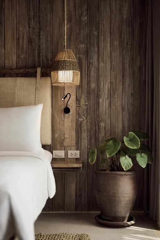 Dinso Resort & Villas Phuket, Vignette Collection by IHG - 12