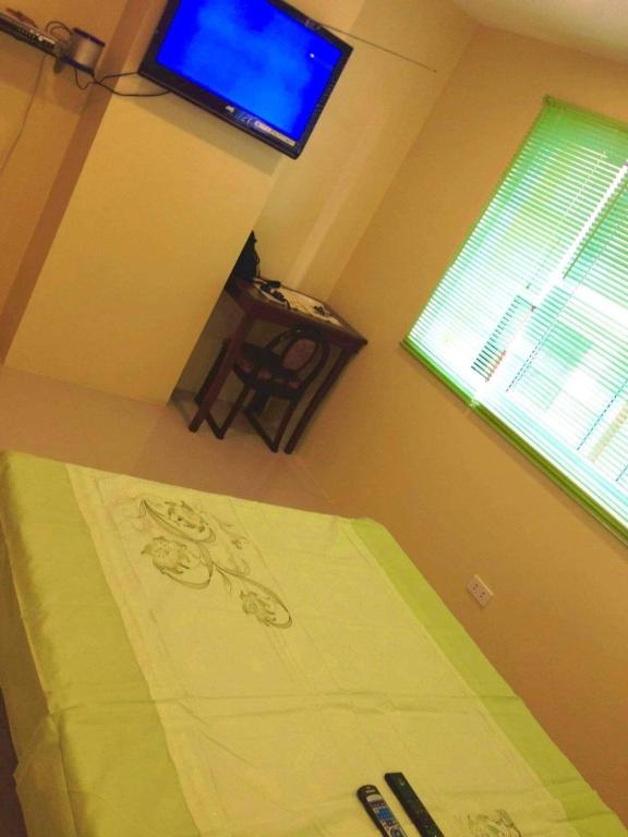 Televisyen dan/atau pusat hiburan di Moonlight Condo