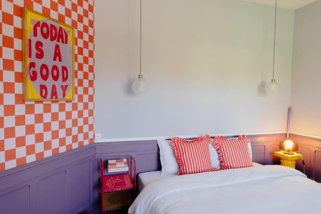 Ένα ή περισσότερα κρεβάτια σε δωμάτιο στο Maison POP à la campagne