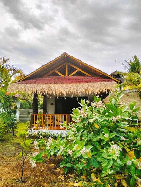 Zahrada ubytování Tangga Bungalows Gili Air
