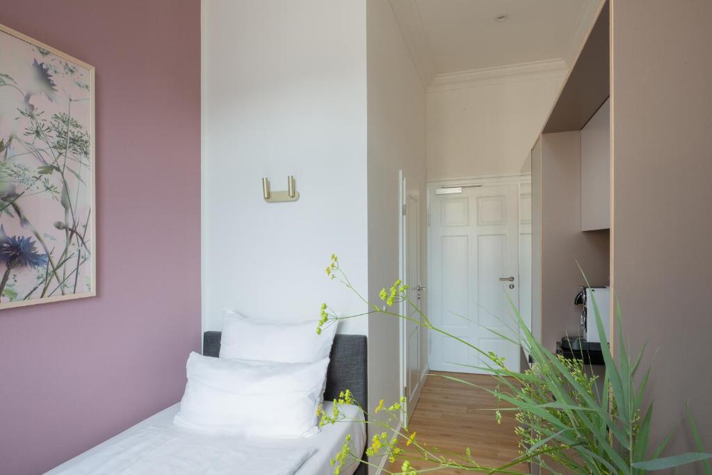 Hotel Kredell - Superior Single Room
